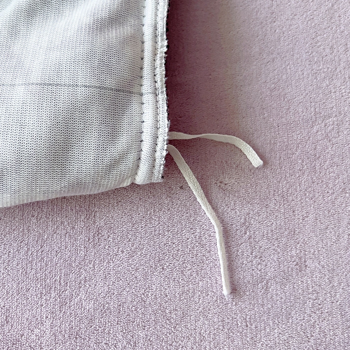 91家纺网 家纺一手货源 找家纺 找底底家纺 2025新款A类法式浪漫烂花赫本风牛奶绒四件套 素锦-紫