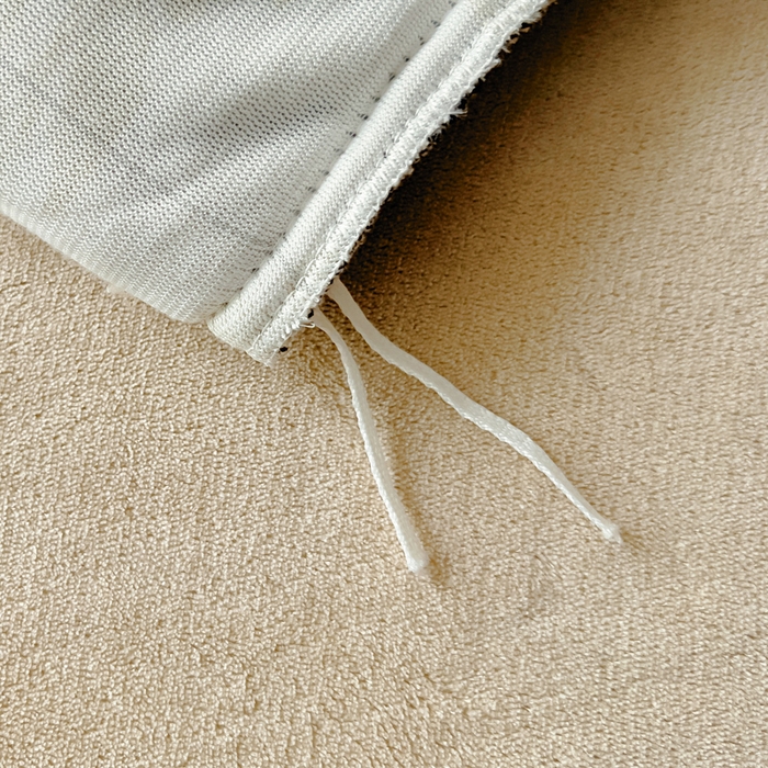 91家纺网 家纺一手货源 找家纺 找底底家纺 2025新款A类法式浪漫烂花赫本风牛奶绒四件套 素锦+米白