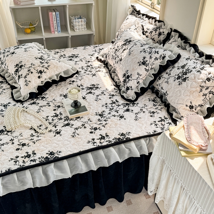 91家纺网 家纺一手货源 找家纺 禧缘家纺（原梦想家） 2025新款夹棉双层花边牛奶绒枕套系列 步步生花