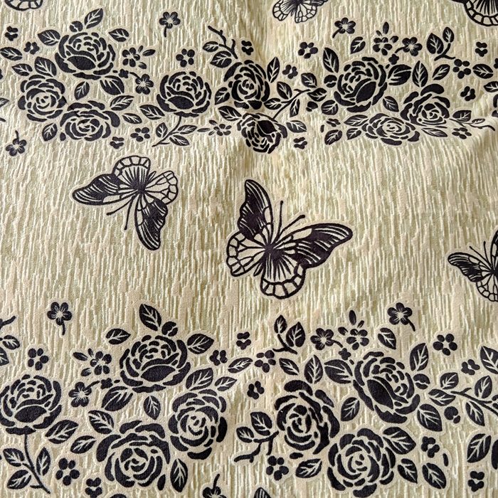 91家纺网 家纺一手货源 找家纺 找底底家纺 2025新款A类法式浪漫烂花赫本风牛奶绒四件套 墨韵叠香-奶兮