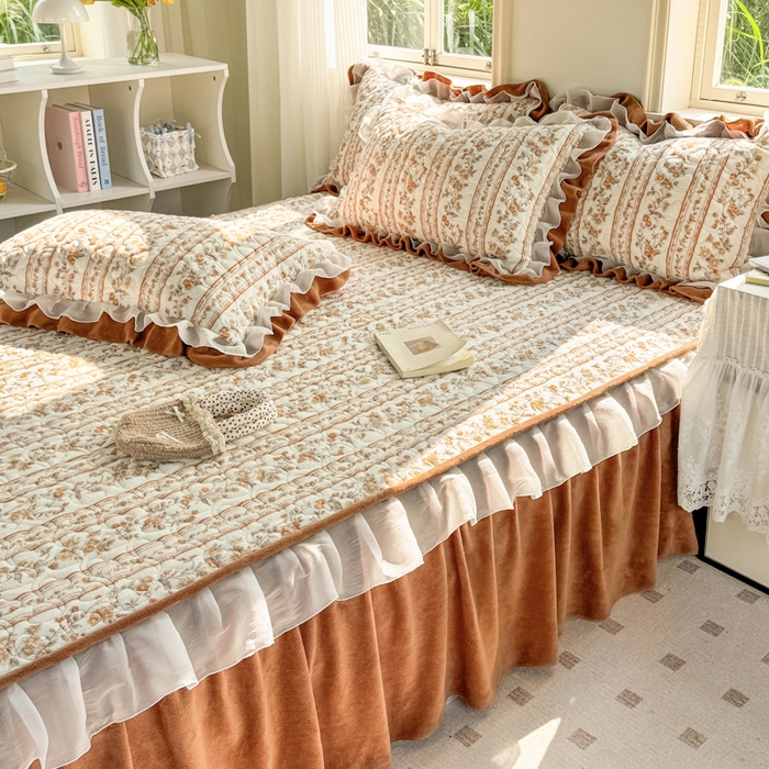 91家纺网 家纺一手货源 找家纺 禧缘家纺（原梦想家） 2025新款夹棉双层花边牛奶绒枕套系列 落日云舒