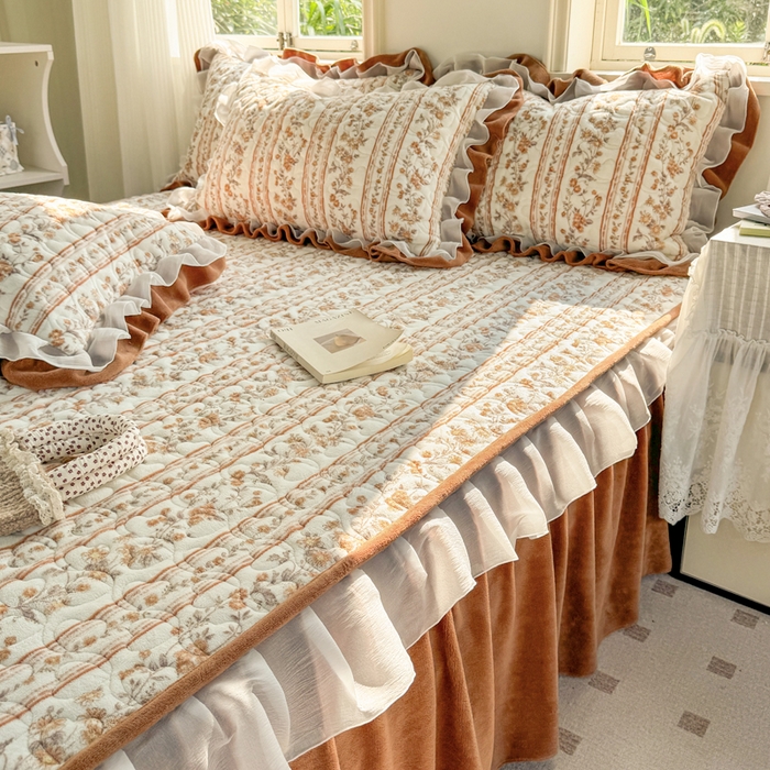 91家纺网 家纺一手货源 找家纺 禧缘家纺（原梦想家） 2025新款夹棉双层花边牛奶绒枕套系列 落日云舒