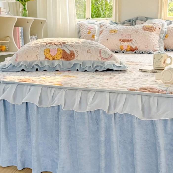 91家纺网 家纺一手货源 找家纺 禧缘家纺（原梦想家） 2025新款夹棉双层花边牛奶绒枕套系列 猫咪心事