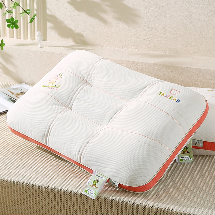 91家纺网 家纺一手货源 找家纺 金牛枕芯 2025新款滑板熊亲子枕决明子枕头乳胶夹层儿童枕成人枕头枕芯 滑板熊-红