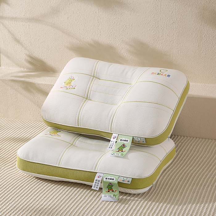 91家纺网 家纺一手货源 找家纺 金牛枕芯 2025新款滑板熊亲子枕决明子枕头乳胶夹层儿童枕成人枕头枕芯 滑板熊-绿