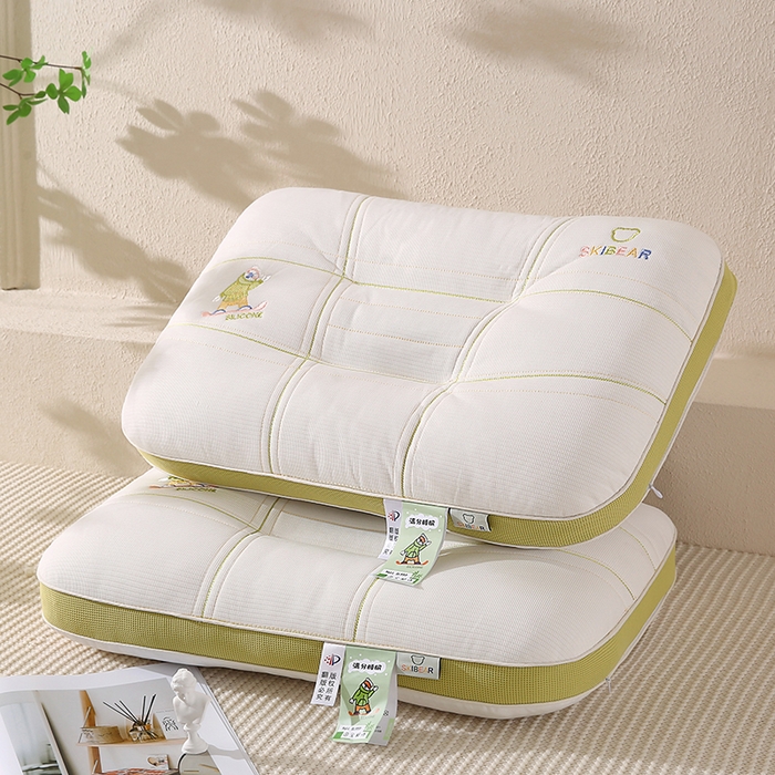 91家纺网 家纺一手货源 找家纺 金牛枕芯 2025新款滑板熊亲子枕决明子枕头乳胶夹层儿童枕成人枕头枕芯 滑板熊-绿