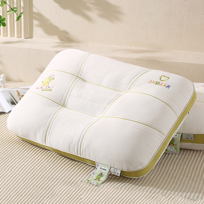 91家纺网 家纺一手货源 找家纺 金牛枕芯 2025新款滑板熊亲子枕决明子枕头乳胶夹层儿童枕成人枕头枕芯 滑板熊-绿