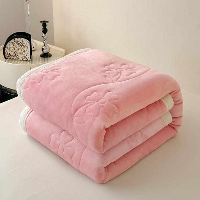 91家纺网 家纺一手货源 找家纺 爱彼家纺 2025新款婴儿绒北极绒羽丝棉三层夹棉盖毯毯子 玉粉【双面夹棉】