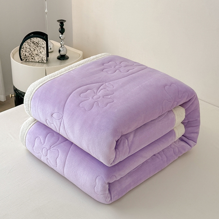 91家纺网 家纺一手货源 找家纺 爱彼家纺 2025新款婴儿绒北极绒羽丝棉三层夹棉盖毯毯子 芋紫【双面纯棉】