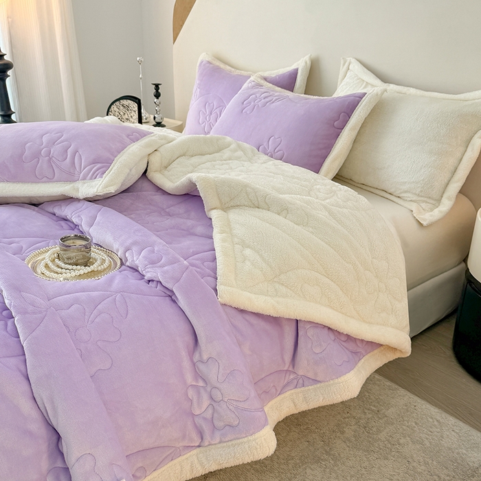 91家纺网 家纺一手货源 找家纺 爱彼家纺 2025新款婴儿绒北极绒羽丝棉三层夹棉盖毯毯子 芋紫【双面纯棉】