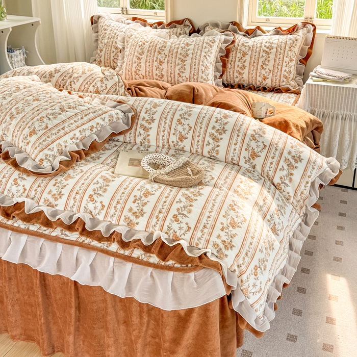 91家纺网 家纺一手货源 找家纺 禧缘家纺（原梦想家） 2025新款夹棉双层花边牛奶绒单被套系列 落日云舒