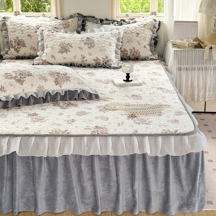 91家纺网 家纺一手货源 找家纺 禧缘家纺（原梦想家） 2025新款夹棉双层花边牛奶绒单被套系列 杏花微雨