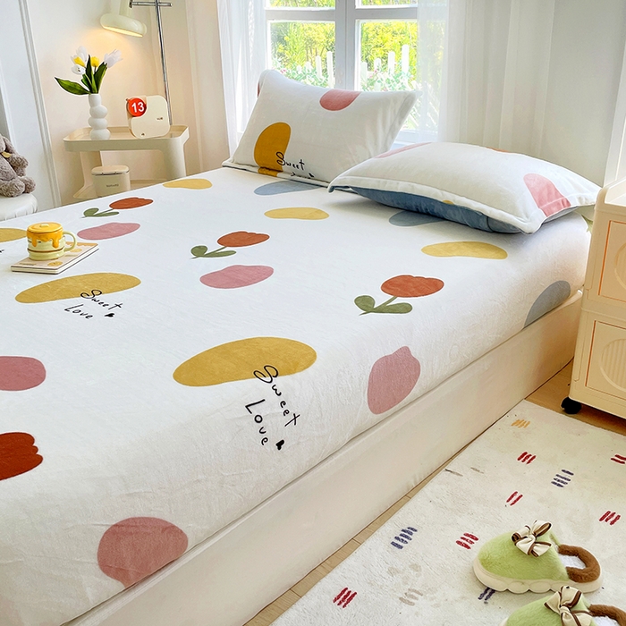 91家纺网 家纺一手货源 找家纺 家贝爱 2025新款高克重加厚牛奶绒床笠单床笠床笠单品 满城春色