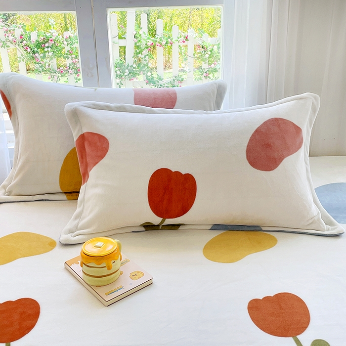 91家纺网 家纺一手货源 找家纺 家贝爱 2025新款高克重加厚牛奶绒床笠单床笠床笠单品 满城春色