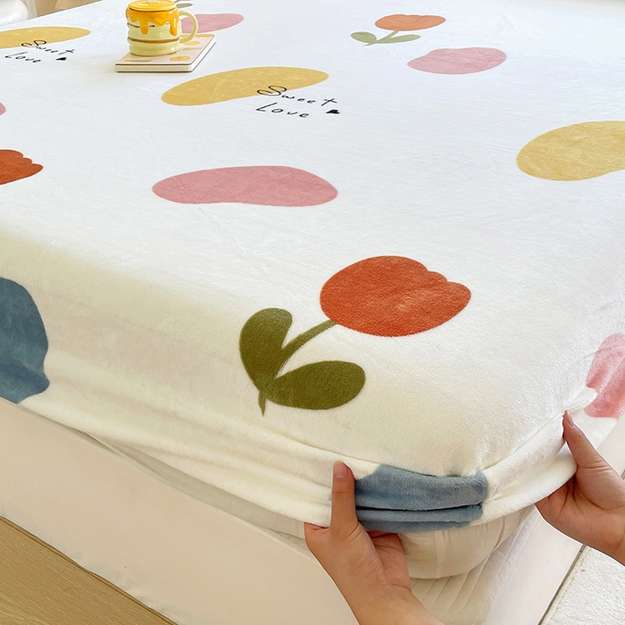 91家纺网 家纺一手货源 找家纺 家贝爱 2025新款高克重加厚牛奶绒床笠单床笠床笠单品 满城春色