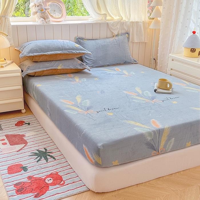 91家纺网 家纺一手货源 找家纺 家贝爱 2025新款高克重加厚牛奶绒床笠单床笠床笠单品 情人草灰