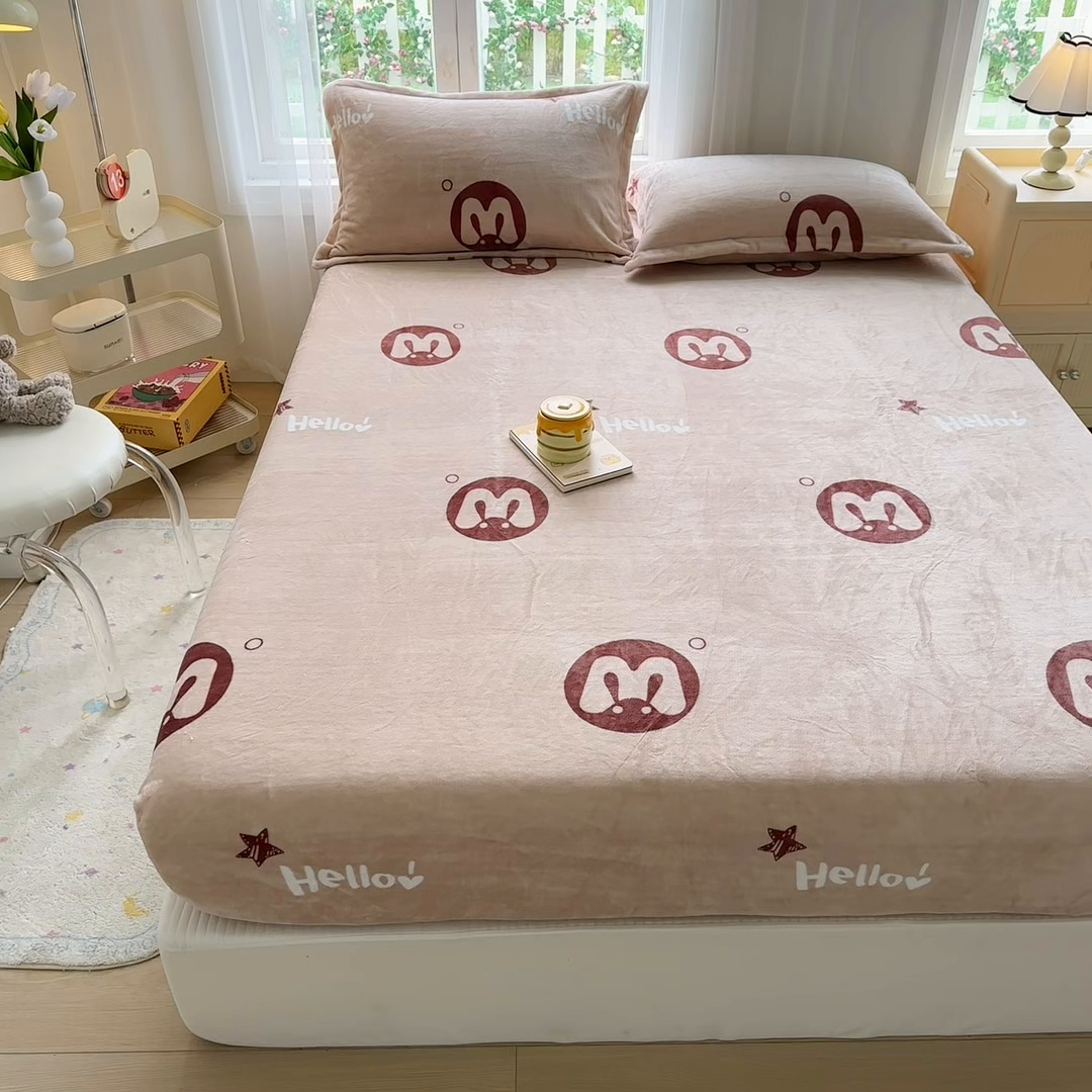 91家纺网 家纺一手货源 找家纺 家贝爱 2025新款高克重加厚牛奶绒床笠单床笠床笠单品 你好MM