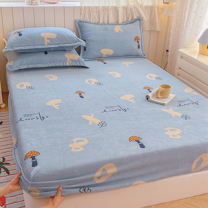 91家纺网 家纺一手货源 找家纺 家贝爱 2025新款高克重加厚牛奶绒床笠单床笠床笠单品 字母蘑菇