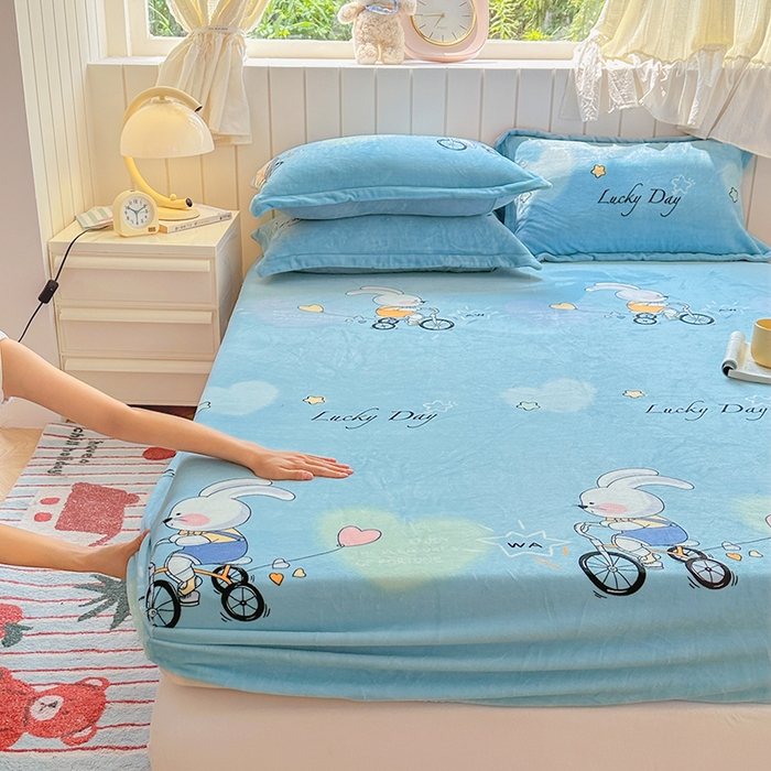 91家纺网 家纺一手货源 找家纺 家贝爱 2025新款高克重加厚牛奶绒床笠单床笠床笠单品 哈喽小兔蓝