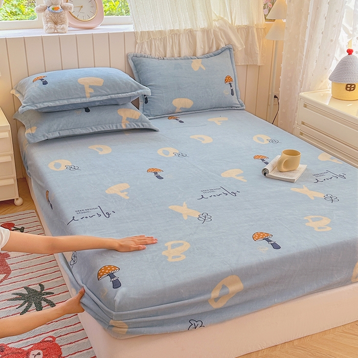 91家纺网 家纺一手货源 找家纺 家贝爱 2025新款高克重加厚牛奶绒床笠单床笠床笠单品 字母蘑菇