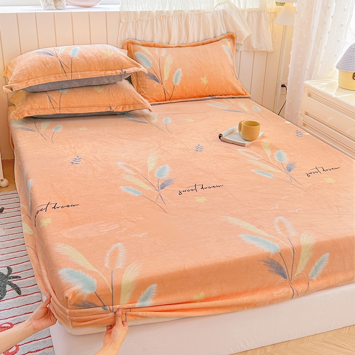 91家纺网 家纺一手货源 找家纺 家贝爱 2025新款高克重加厚牛奶绒床笠单床笠床笠单品 情人草桔