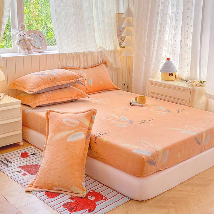 91家纺网 家纺一手货源 找家纺 家贝爱 2025新款高克重加厚牛奶绒床笠单床笠床笠单品 情人草桔