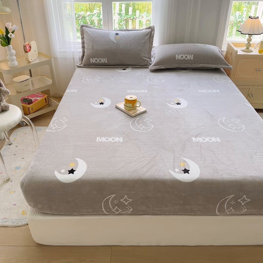 91家纺网 家纺一手货源 找家纺 家贝爱 2025新款高克重加厚牛奶绒床笠单床笠床笠单品 星月灰