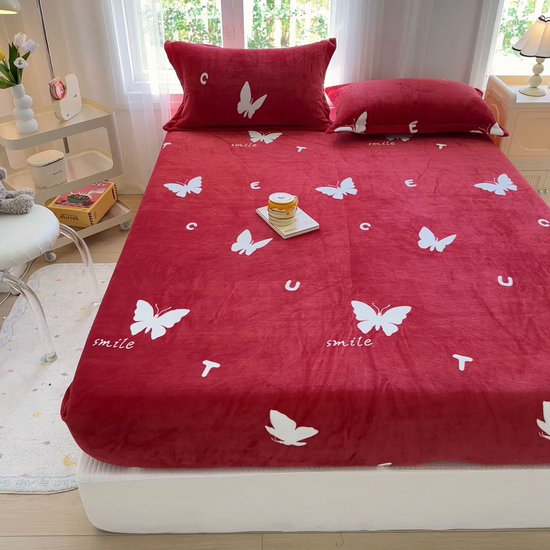 91家纺网 家纺一手货源 找家纺 家贝爱 2025新款高克重加厚牛奶绒床笠单床笠床笠单品 蝶舞之恋