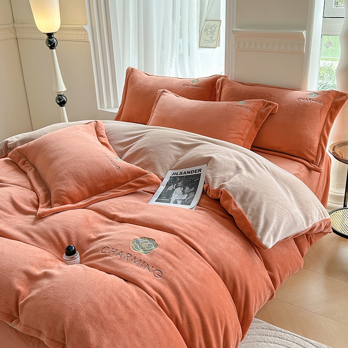 91家纺网 家纺一手货源 找家纺 （总）宇彬家纺 2025新款母婴级牛奶绒婴儿绒刺绣四件套