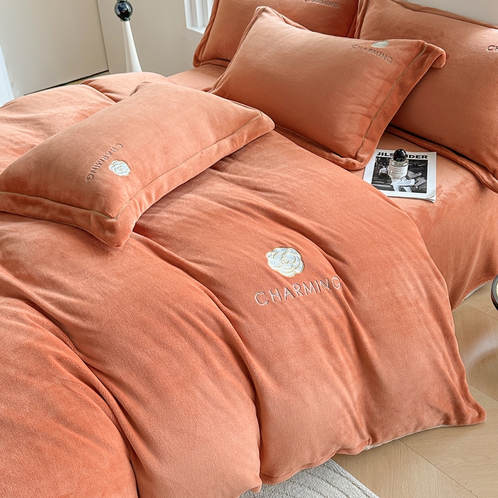 91家纺网 家纺一手货源 找家纺 （总）宇彬家纺 2025新款母婴级牛奶绒婴儿绒刺绣四件套