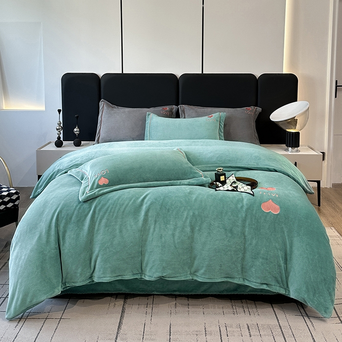 91家纺网 家纺一手货源 找家纺 （总）宇彬家纺 2025新款母婴级牛奶绒婴儿绒刺绣四件套