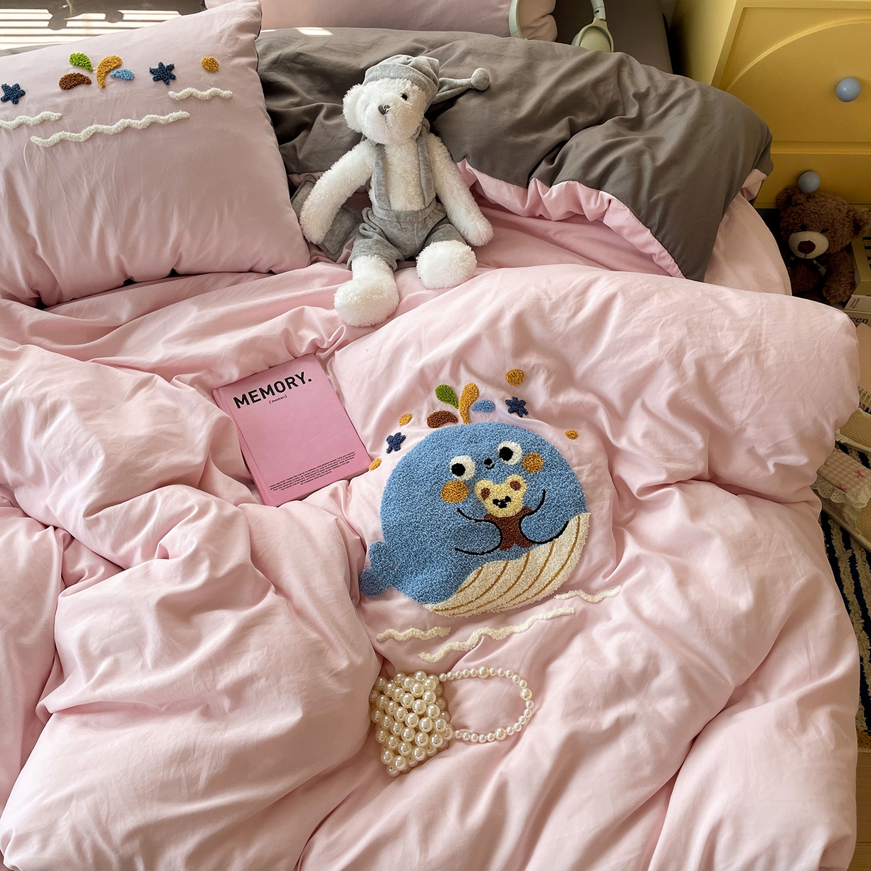 91家纺网 家纺一手货源 找家纺 凯洛奇 2025新款软糯1水洗棉毛巾绣卡通四件套（提供买家秀） 小鲸鱼