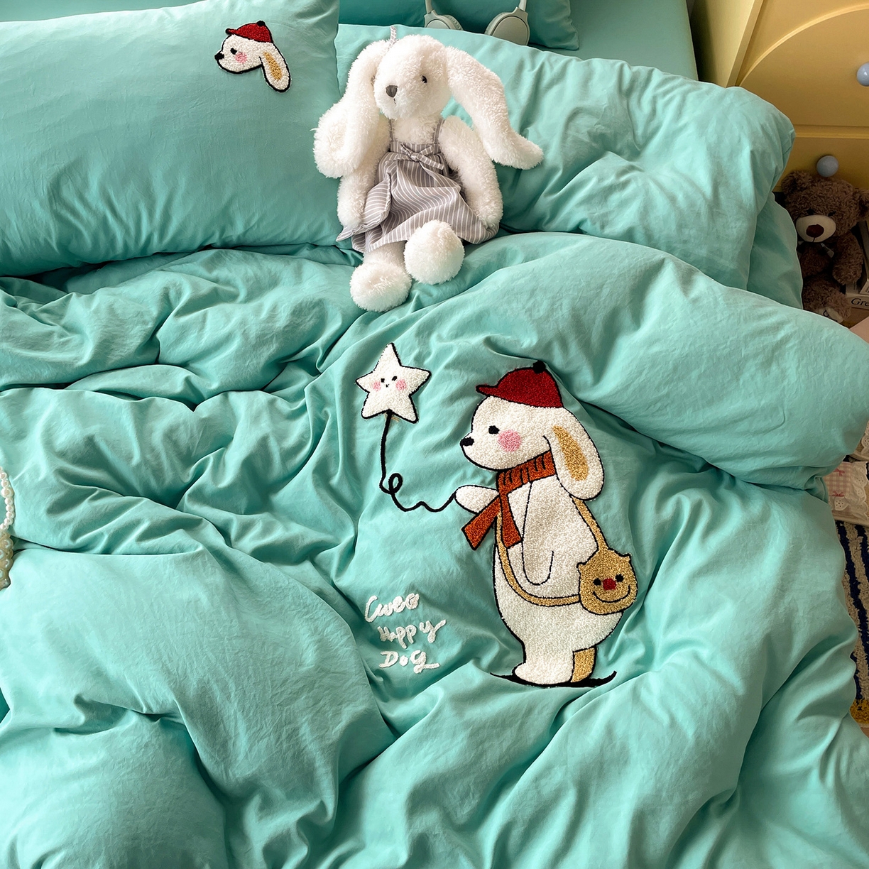 91家纺网 家纺一手货源 找家纺 凯洛奇 2025新款软糯1水洗棉毛巾绣卡通四件套（提供买家秀） 星星与狗