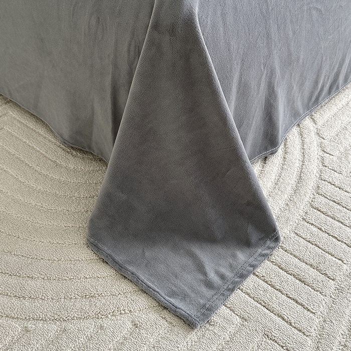 91家纺网 家纺一手货源 找家纺 宇彬家纺 2025新款母婴级牛奶绒婴儿绒刺绣四件套 M款 绅士灰-香槟