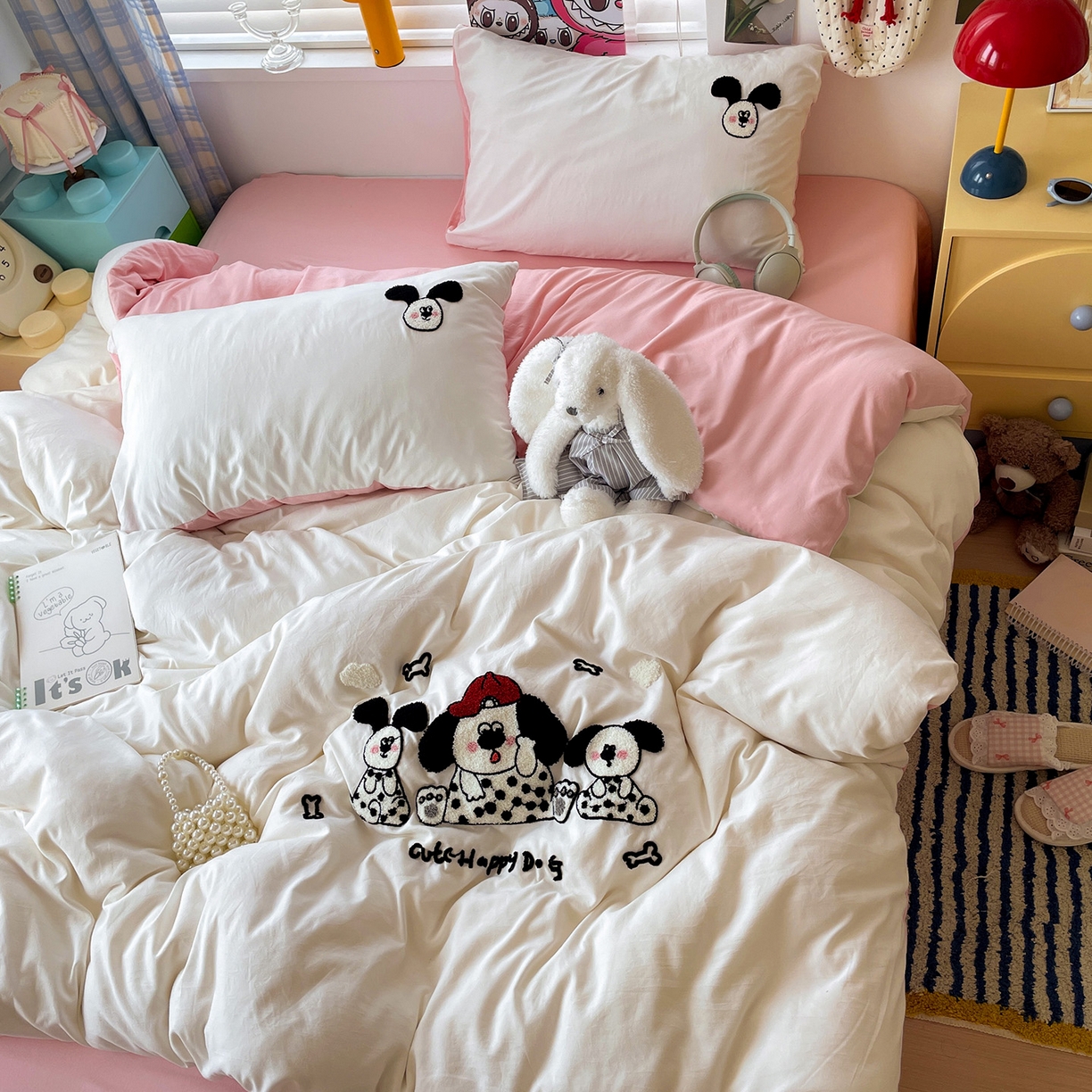 91家纺网 家纺一手货源 找家纺 凯洛奇 2025新款软糯1水洗棉毛巾绣卡通四件套（提供买家秀） 斑点狗