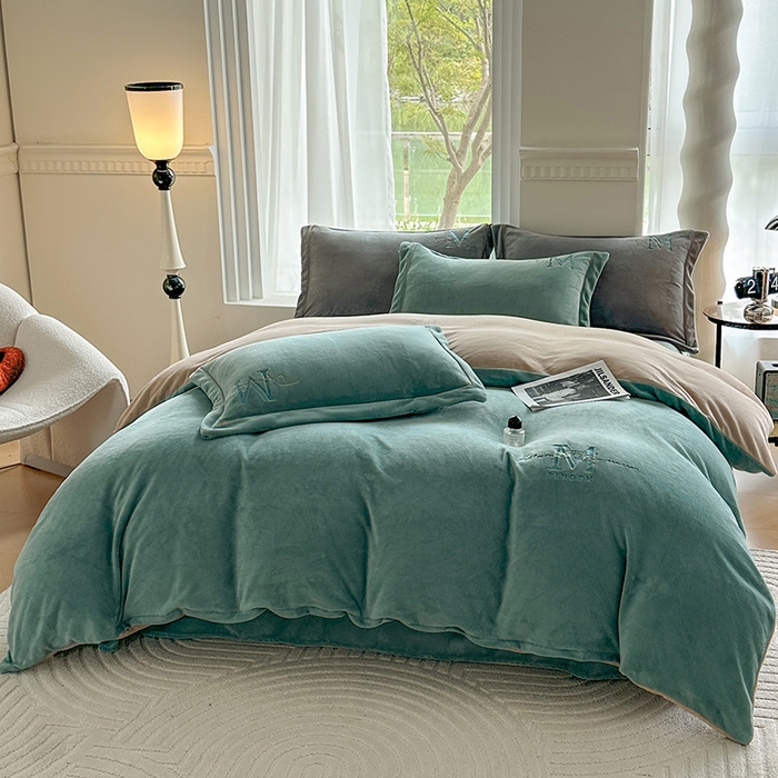 91家纺网 家纺一手货源 找家纺 宇彬家纺 2025新款母婴级牛奶绒婴儿绒刺绣四件套 M款 炫彩绿-香槟