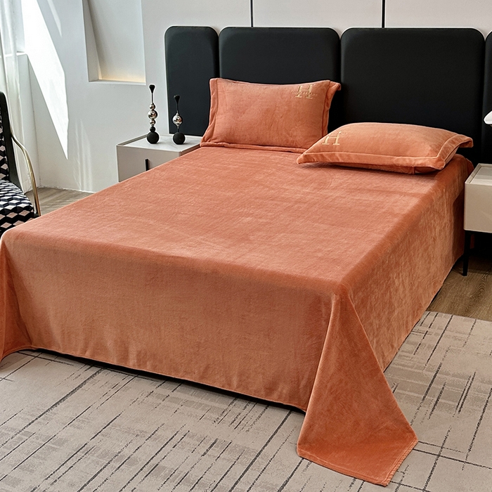 91家纺网 家纺一手货源 找家纺 宇彬家纺 2025新款母婴级牛奶绒婴儿绒刺绣四件套 H-艾玛橙