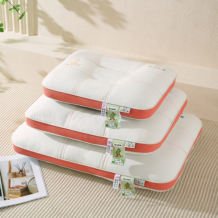 91家纺网 家纺一手货源 找家纺 （总）金牛枕芯 2025新款滑板熊亲子枕决明子枕头乳胶夹层儿童枕成人枕头枕芯