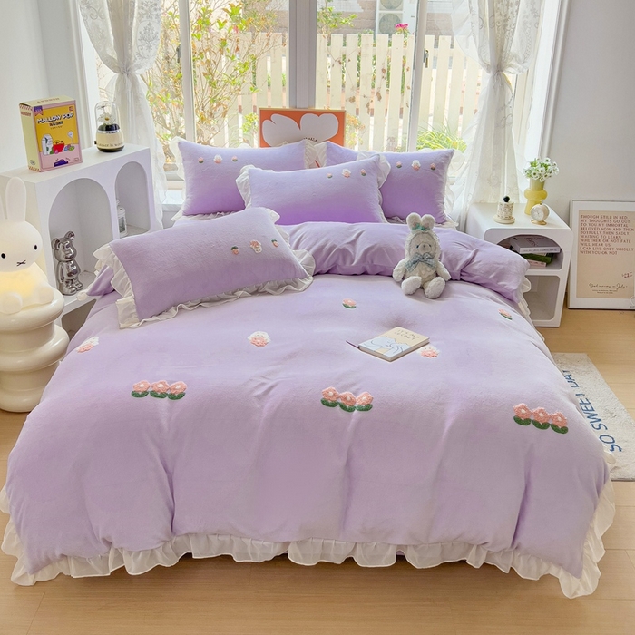 91家纺网 家纺一手货源 找家纺 眷恋家纺 2025新款韩版毛巾绣小蕾丝荷叶边牛奶绒四件套迷你兔+樱桃兔系列 迷你兔-浅紫