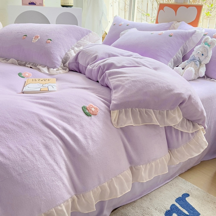 91家纺网 家纺一手货源 找家纺 眷恋家纺 2025新款韩版毛巾绣小蕾丝荷叶边牛奶绒四件套迷你兔+樱桃兔系列 迷你兔-浅紫