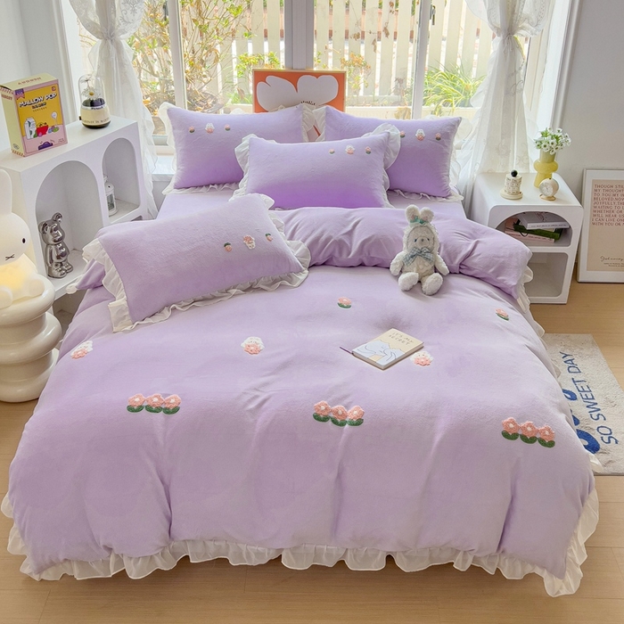 91家纺网 家纺一手货源 找家纺 眷恋家纺 2025新款韩版毛巾绣小蕾丝荷叶边牛奶绒四件套迷你兔+樱桃兔系列 迷你兔-浅紫