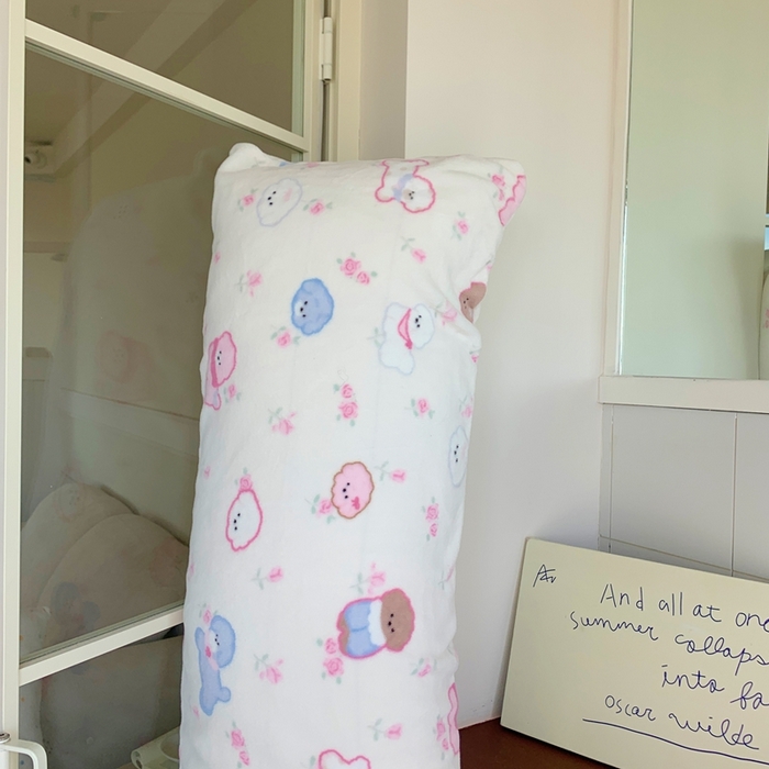 91家纺网 家纺一手货源 找家纺 桃喜 2025新款ins牛奶绒印花长抱枕 狗狗聚会