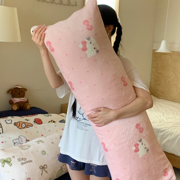 91家纺网 家纺一手货源 找家纺 桃喜 2025新款ins牛奶绒印花长抱枕 超甜小猫