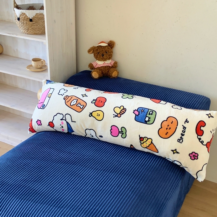 91家纺网 家纺一手货源 找家纺 桃喜 2025新款ins牛奶绒印花长抱枕 涂鸦乐园