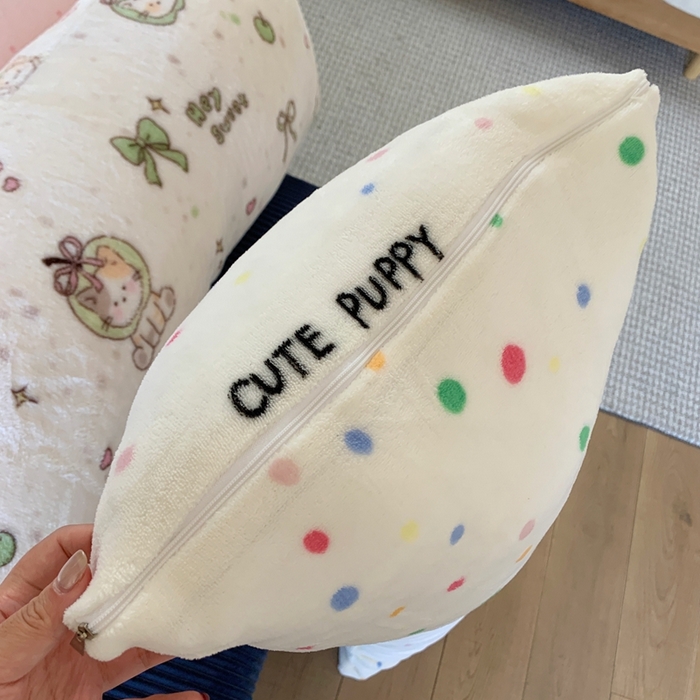 91家纺网 家纺一手货源 找家纺 桃喜 2025新款ins牛奶绒印花长抱枕 波点狗狗