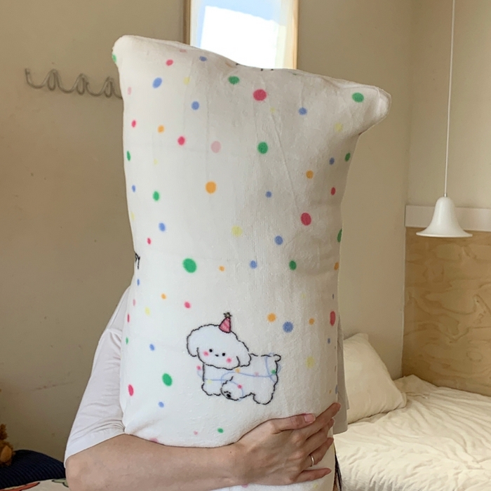 91家纺网 家纺一手货源 找家纺 桃喜 2025新款ins牛奶绒印花长抱枕 波点狗狗