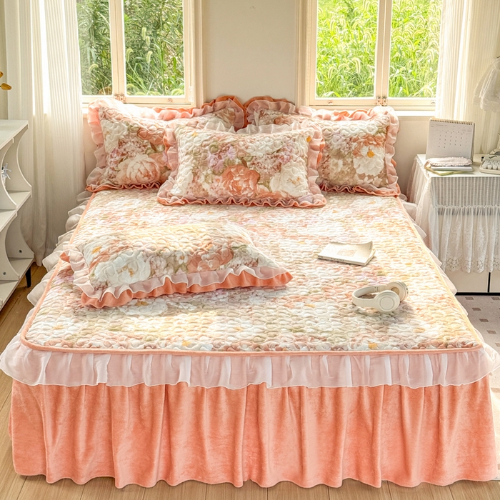 91家纺网 家纺一手货源 找家纺 禧缘家纺（原梦想家） 2025新款夹棉双层花边床笠牛奶绒系列四件套 浪漫花开