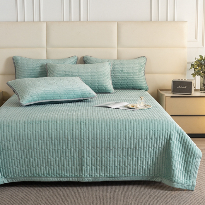 91家纺网 家纺一手货源 找家纺 （总）梦莱家纺 2025新款牛奶绒花边单床盖三件套