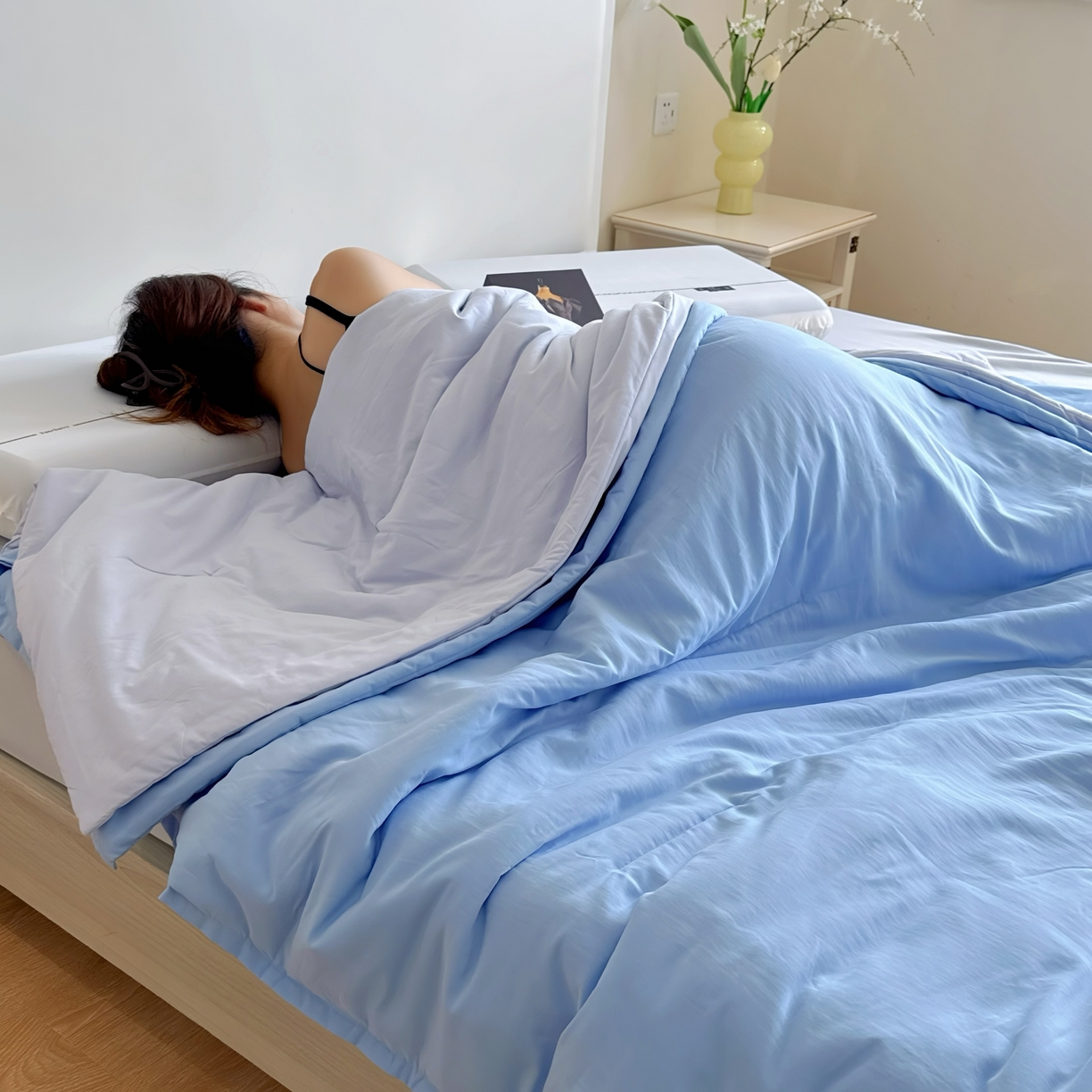 91家纺网 家纺一手货源 找家纺 兜米家居 2025新款深睡星球同款双层控温被被芯pro被春夏子母被芯 清澄蓝
