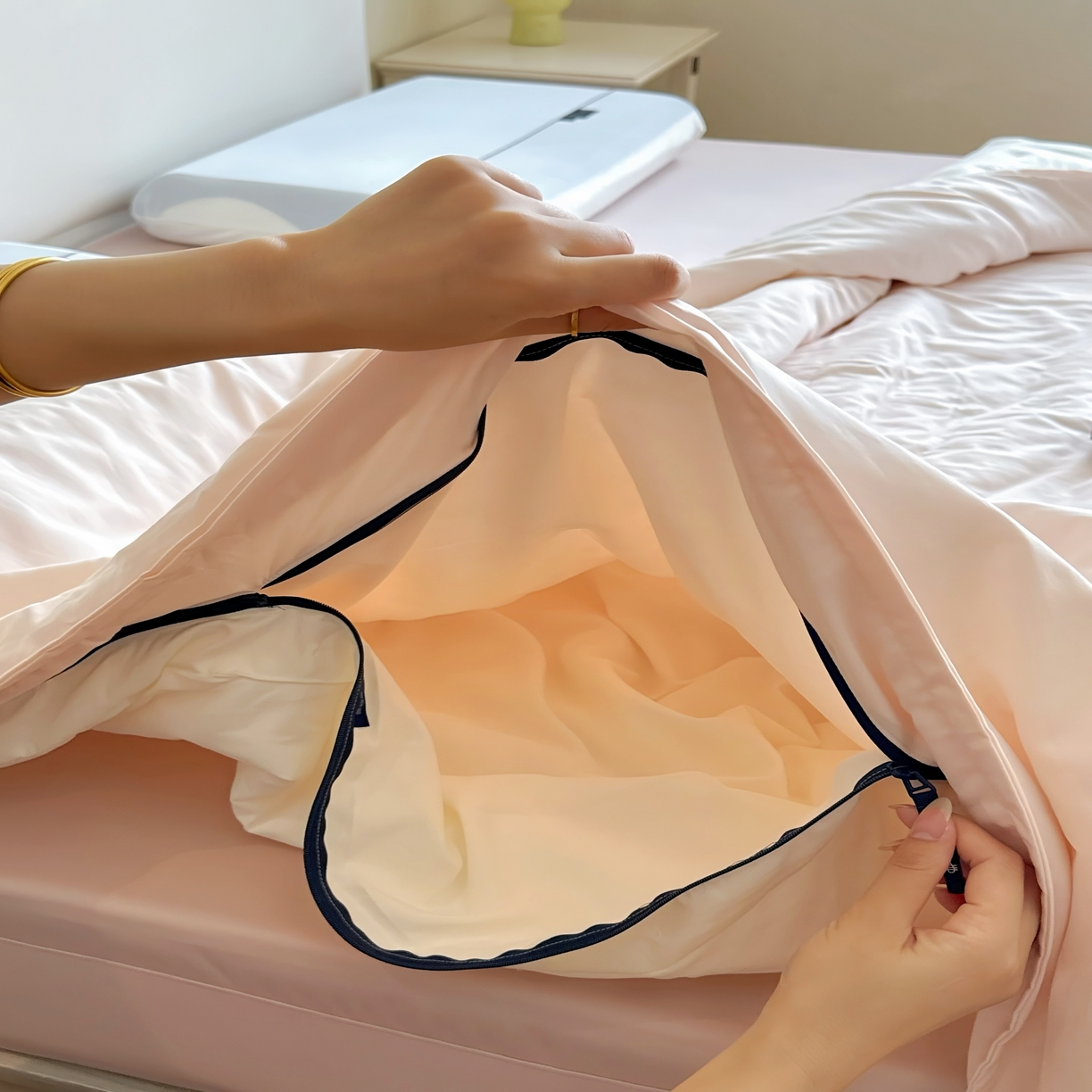 91家纺网 家纺一手货源 找家纺 兜米家居 2025新款深睡星球同款双层控温被被芯pro被春夏子母被芯 柔云粉